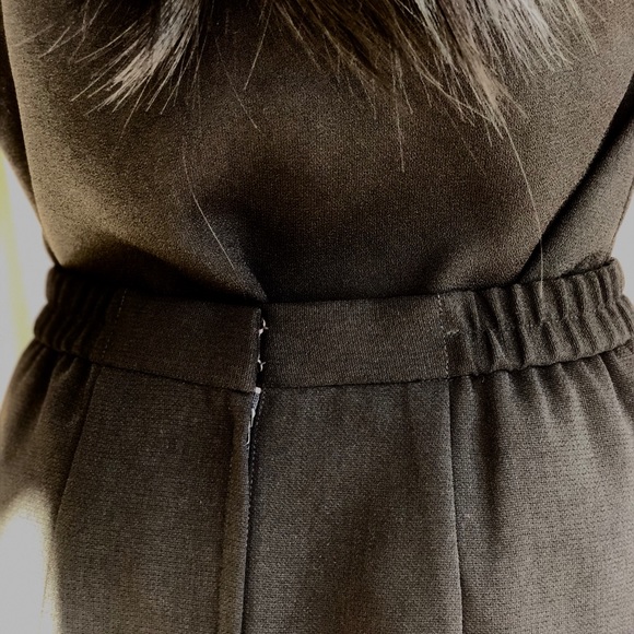 Skirt and blouse - Picture 5 of 5